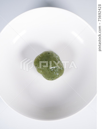 Mugwort rice cake 73692428