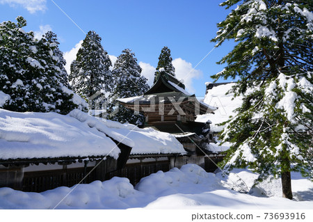 Eiheiji Snow Shrine Hall Heavy Snow Winter Eiheiji Snow Shrine Hall Heavy Snow Winter 73693916