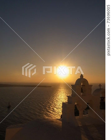 [Greece] Sunset in Oia, San Triny Island 73696005