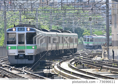 Series 721 73696611