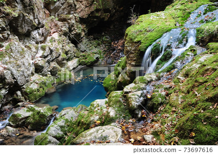 Gangwon-do, Samcheok-si, Mugeon-ri, Moss Falls 73697616