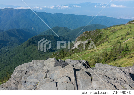 View from the tip of Ougatou [Utsukushigahara Kogen summit] 73699088
