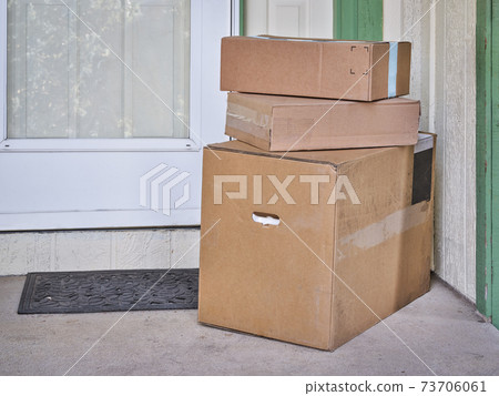 Contactless home delivery of product shopping Contactless home delivery of product shopping 73706061