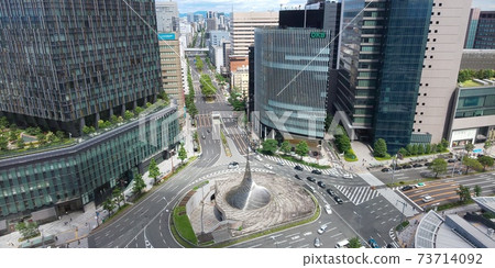 Intersection in front of Nagoya Station 73714092