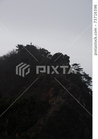 Bukhansan, National Park, Autumn, Maple, Ridge Bukhansan, National Park, Autumn, Maple, Ridge 73716396