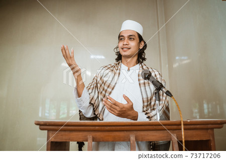 Portrait of muslim male preacher 73717206