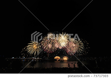 世界煙花節,市川區汝ou島63號樓 世界煙花節,市川區汝ou島63號樓 73717303