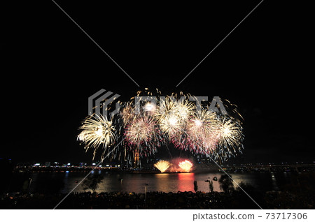 世界煙花節,市川區汝ou島63號樓 世界煙花節,市川區汝ou島63號樓 73717306