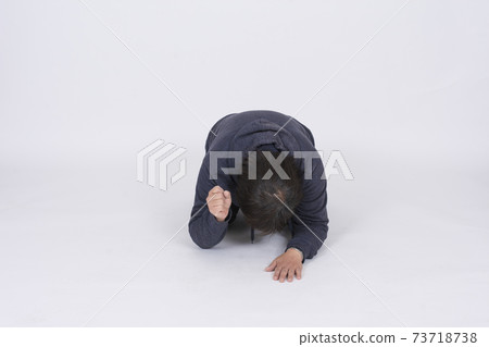 Bankruptcy / Dismissal / Bankruptcy / Despair Middle-aged man Bankruptcy / Dismissal / Bankruptcy / Despair Middle-aged man 73718738
