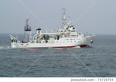 University research vessel departing from Hakata Port University research vessel departing from Hakata Port 73719754