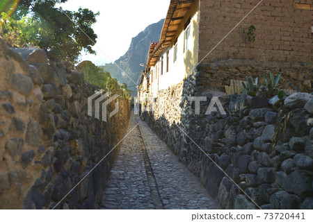 Peru Orient Thame Tambo Site 73720441