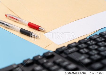 Envelopes and documents Envelopes and documents 73722366