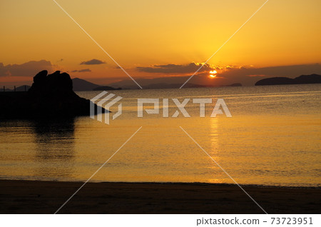 鹽岡公園早晨 73723951