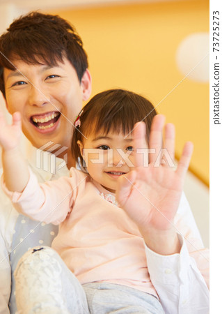 Kindergarten nursery school male nursery teacher and girl Kindergarten nursery school male nursery teacher and girl 73725273