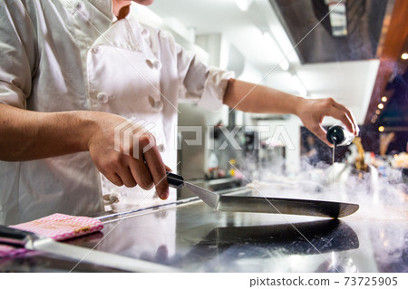 鐵板燒廚師 鐵板燒廚師 73725905