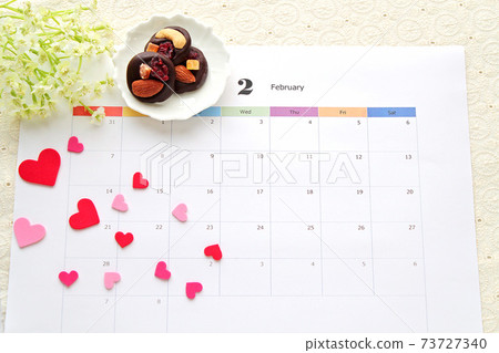 February calendar Valentine chocolate 73727340