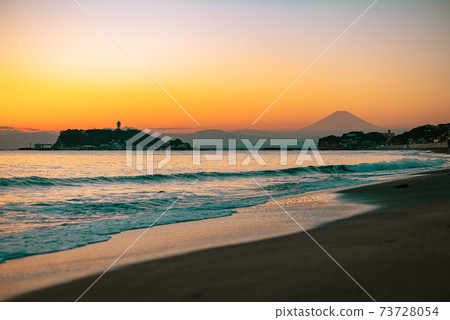 Enoshima and Fuji in the evening view from Shichirigahama 73728054
