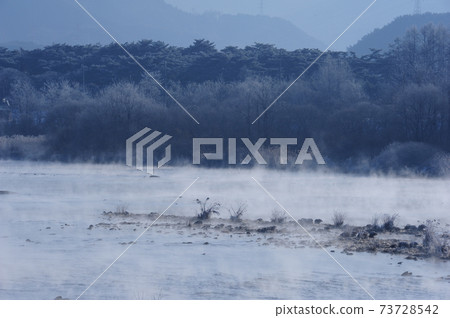 Soyangho. Soyanggang virgin. Sanggoda. Water fog Soyangho. Soyanggang virgin. Sanggoda. Water fog 73728542