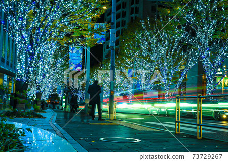 Illuminations of the night city 73729267