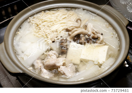 Healthy chicken hot pot 73729481
