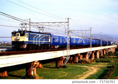 1997 EF65 1122 Blue Train Akatsuki going on the Sanyo Main Line 73730761