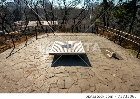 東京新宿區富山公園的箱根山 東京新宿區富山公園的箱根山 73733063