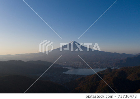 富士山在晨光中,Shindo Pass,川口湖 富士山在晨光中,Shindo Pass,川口湖 73736478