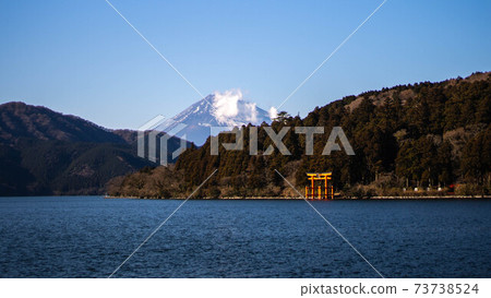 Lake Ashi and Hakone Shrine Lake Ashi and Hakone Shrine 73738524