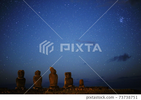 摩埃星空 摩埃星空 73738751