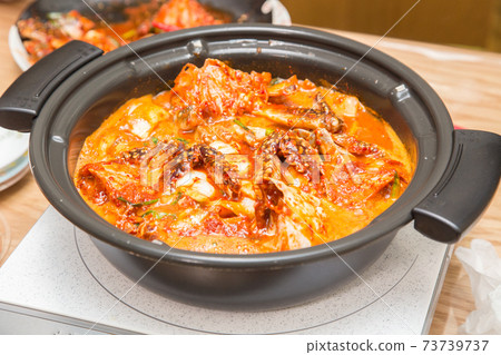 Gejang hot pot Gejang hot pot 73739737