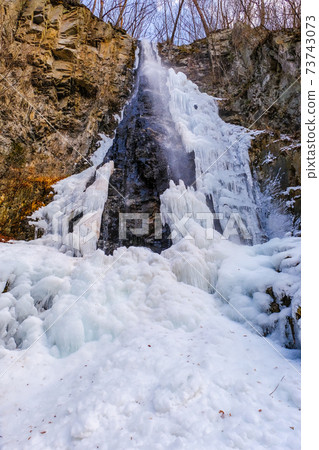 Hirakawa Fudo Waterfall (vertical) 73743073