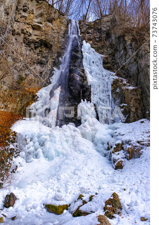 Hirakawa Fudo Icefall (Vertical) 73743076