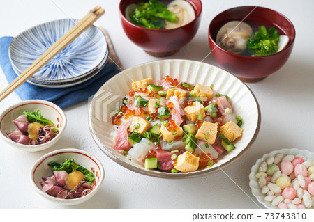 Chirashi壽司和湯 Chirashi壽司和湯 73743810