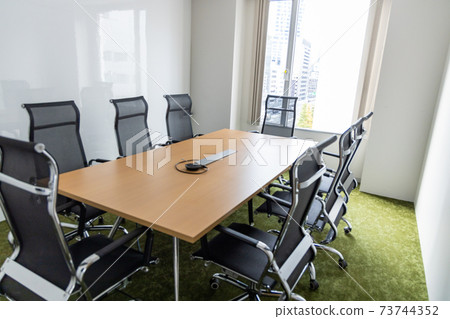 無人值守的會議室 無人值守的會議室 73744352