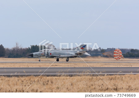 Air Self-Defense Force F-4EJ Kai Phantom II landing Air Self-Defense Force F-4EJ Kai Phantom II landing 73749669