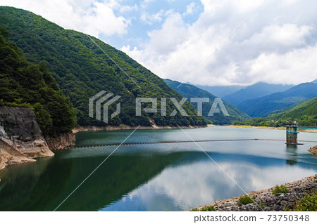 山梨縣/廣瀨夏水壩/廣瀨湖 山梨縣/廣瀨夏水壩/廣瀨湖 73750348