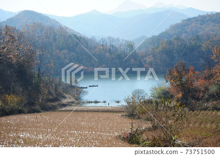 Chungbuk, Jecheon-si, Cheongpung-myeon, Bibong, Hwalgungjang 73751500