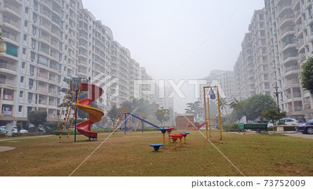 Morning apartment and park 73752009