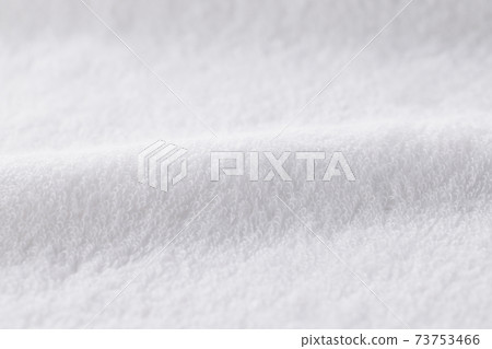 純白色柔軟乾淨的毛巾 73753466