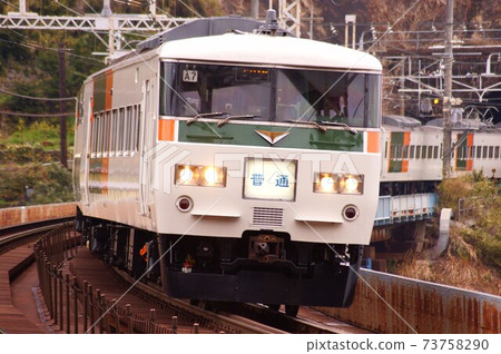 185系列，普通火車 73758290