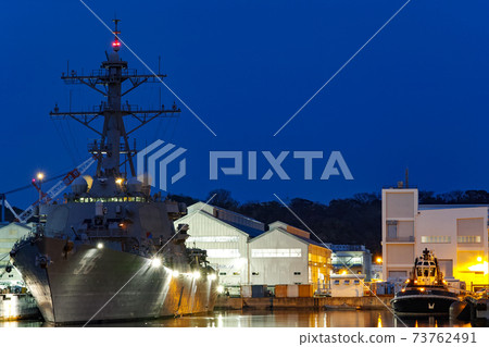 橫須賀軍事港口夜景 73762491