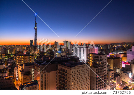 《東京》東京的黎明·天空樹和淺草城市景觀 《東京》東京的黎明·天空樹和淺草城市景觀 73762796