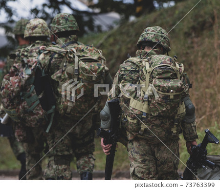 武裝自衛軍官 武裝自衛軍官 73763399