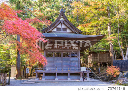 (Saitama Prefecture) Chichibu Hodosan Shrine Kaguraden 73764146
