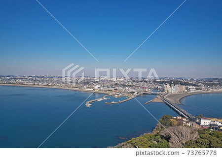 從江之島看的片瀨西濱海灘 73765778