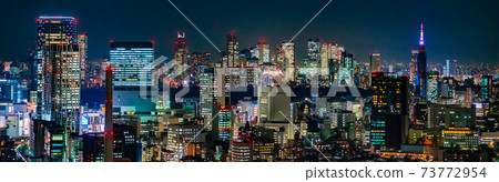 Night view of Tokyo ・ Skyscrapers in Shibuya and skyscrapers in Shinjuku 73772954