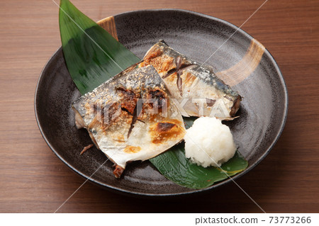 Grilled mackerel with salt Grilled mackerel with salt 73773266