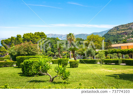 Park in Sveti Stefan Park in Sveti Stefan 73774103