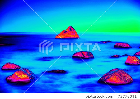 Sunrise over the sea. Tropical island. 73776081