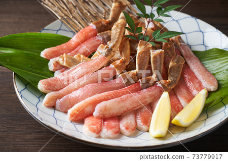 Raw snow crab stick potion for raw consumption Raw snow crab stick potion for raw consumption 73779917